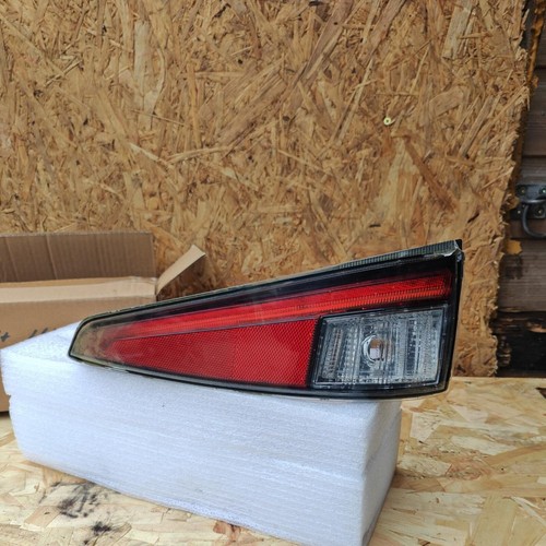 Lower tail light toyota - tail, lh
