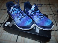 LOVELY LADIES PUMP FUSION TRAINERS BY REEBOK IN SIZE 3.5. ORIGINAL BOX.