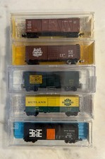 5 x Atlas/Micro Trains Line North American N Gauge 40' Box Cars