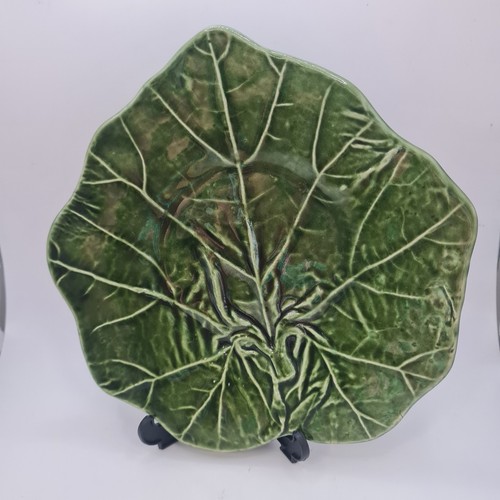 Vintage green cabbage leaf - green,