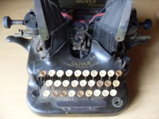 VINTAGE TYPEWRITER - 1911