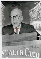 1962 Press Photo Captain Eddie