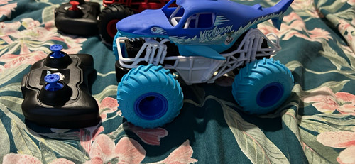 Megalodon monster truck - monster,