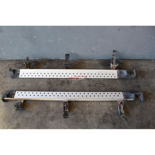 Pair side steps suzuki - pair,