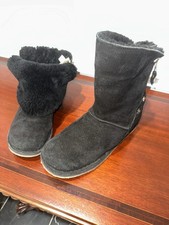 RJ’S FUZZIES, GENUINE