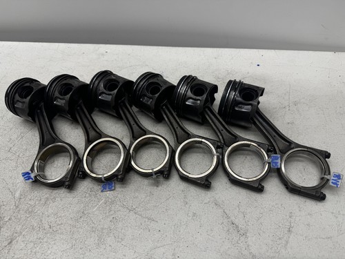 Jaguar piston with - piston, rod