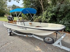 Boston Whaler 15 Sport Center