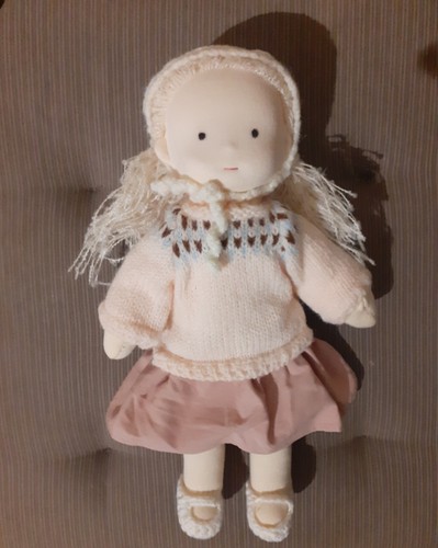 Waldorf-Inspired-Doll