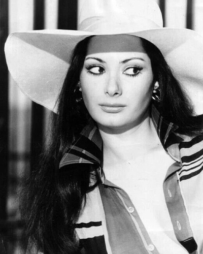 Actress edwige fenech pin - actress,