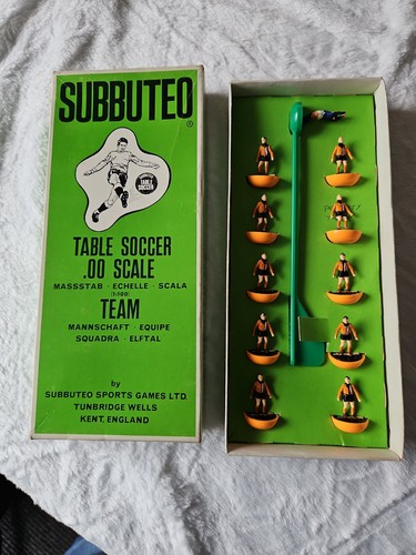 Subbuteo team boxed c100 - subbuteo,