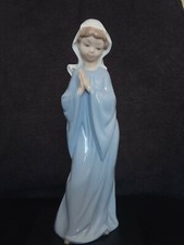  NAO Lladro lady girl nun