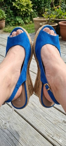 Stunning cobalt blue - cobalt,