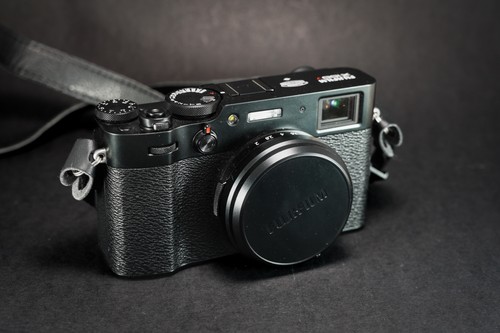 Fuji x100v black with fuji