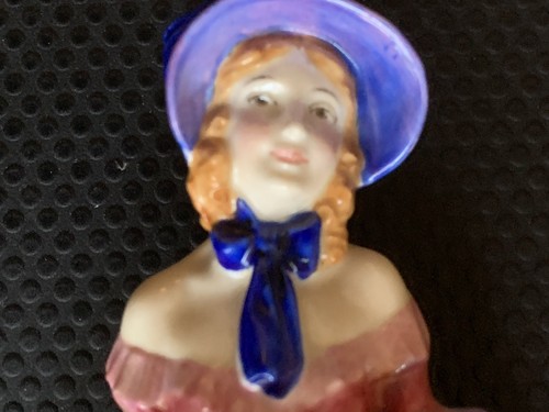 Victorian lady hn728 royal - victorian,