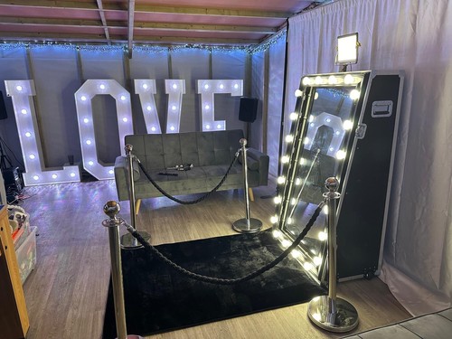 Magic mirror photobooth hire - magic,