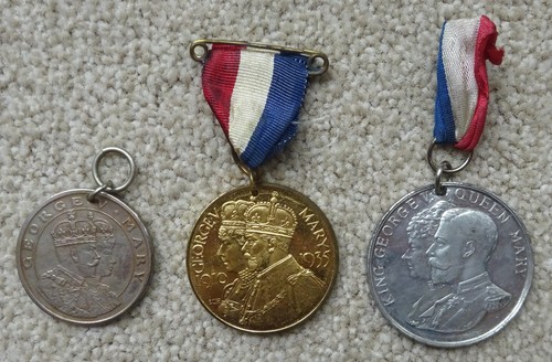Antique vintage medals - 3,