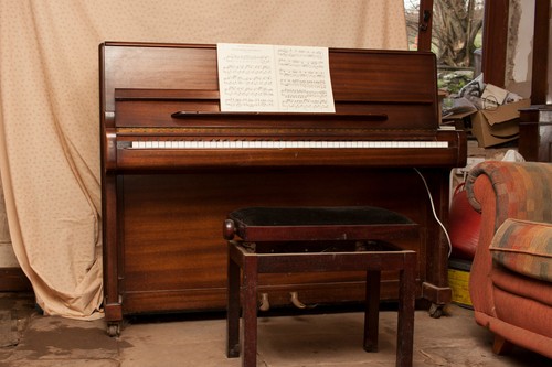 Welmar upright piano - , in