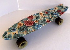 Globe Bantam ST Roses Cruiser Penny Skateboard 23” 59 mm Wheels Plastic Multi