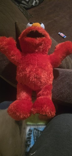 Sesame street giggling tickle - sesame,