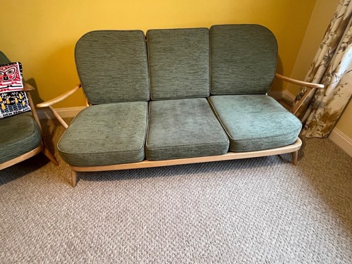 Ercol piece suite with - piece, foot