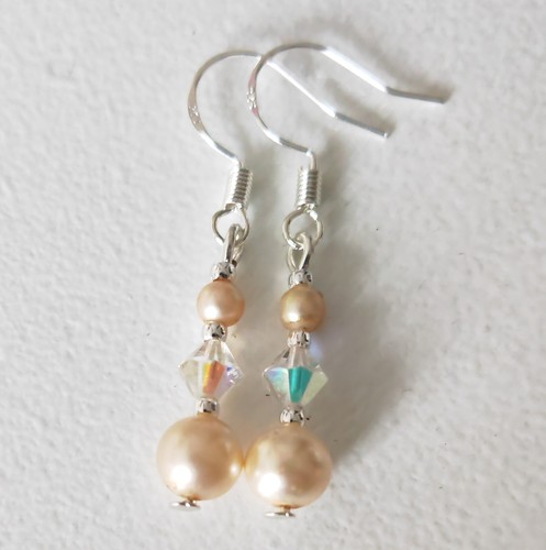 Vintage rosita pearl earrings - pearl,