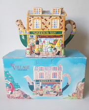 THE VILLAGE COLLECTION Green &