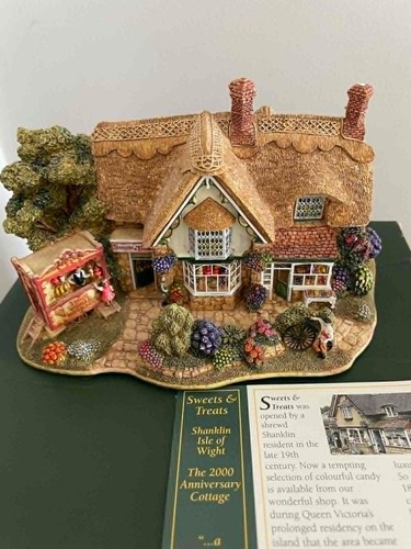 Lilliput lane sweets - lane,