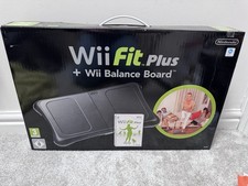 Nintendo Wii Fit Plus + Wii