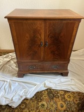 Vintage Queen Anne style Yew