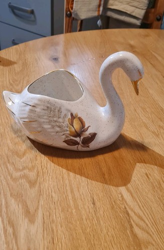 Vintage kernewek pottery swan - kernewek,