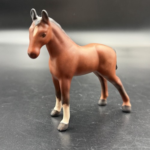 Beswick brown chestnut - beswick,