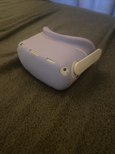 Oculus quest headset - quest, vr