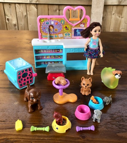 Barbie chelsea vet clinic - barbie,