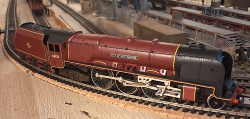 Hornby maroon class 8p - hornby, br