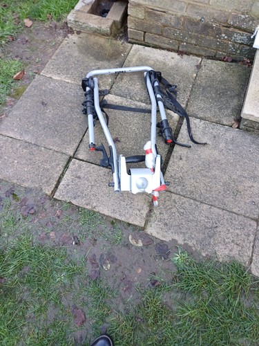 Thule bike rack for - 3, bikes