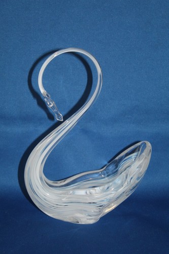 Uredale glass swan - glass,