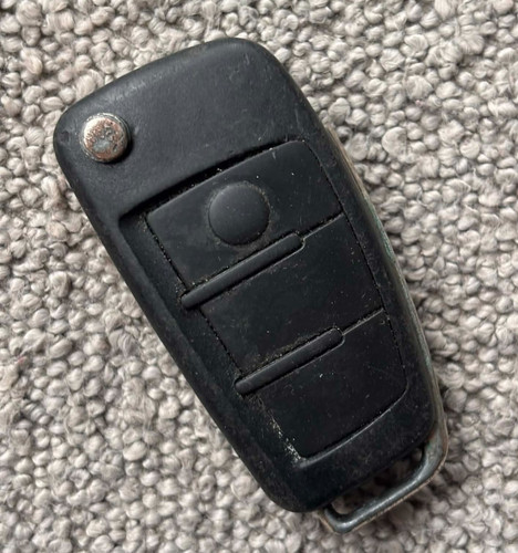 Genuine audi button remote - 3,