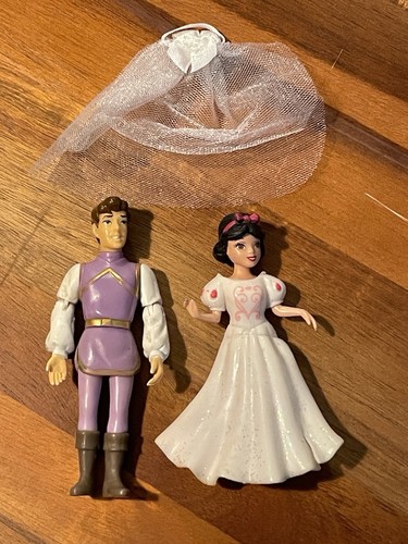 Snow white fairytale wedding - snow,