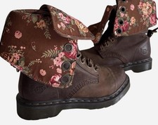 Dr. Martens Boots - Triumph