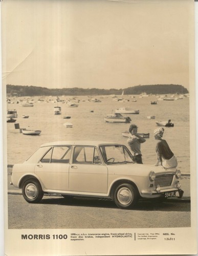 Original morris 1100 saloon - morris,