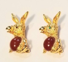 2 A pair Wonky Donkey Mandle