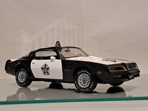 Scale 1977 pontiac trans - 1/24,