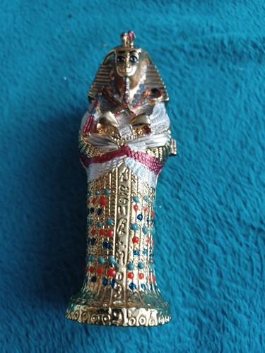 Beautiful trinket case in - beautiful,