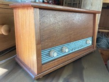 MID CENTURY TUBE RADIO, OAK