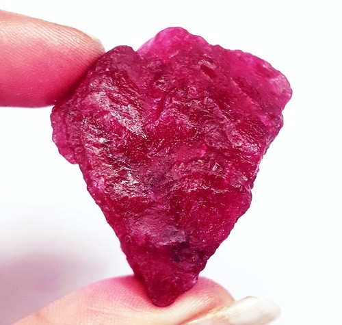 117 natural red beryl - 117.00,