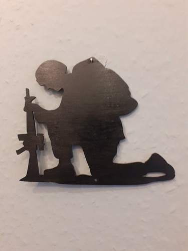 Silhouette war memorial - silhouette,