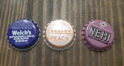Lot vintage soda bottle - of, 3