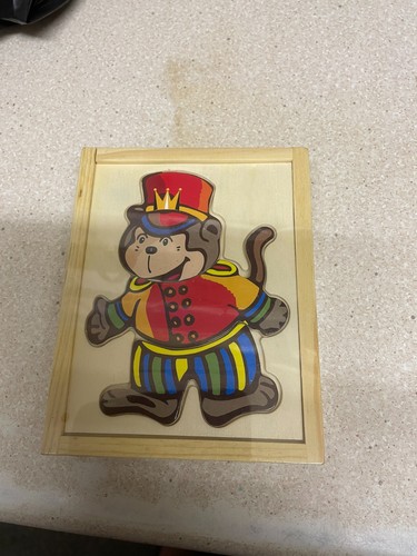 Monkey slot together wooden - slot,