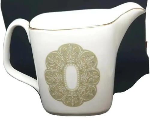 Royal doulton milk jug - royal,
