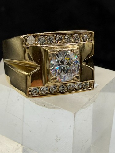 Mens gold ring solitaire - gold, round
